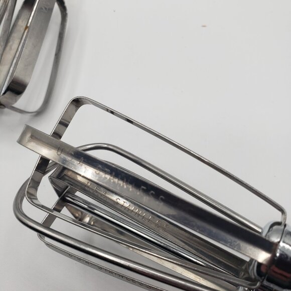 Retro Vintage Lot of 2 Stainless Steel Manual Crank Hand Mixers Maynard/ BB - Picture 4 of 8